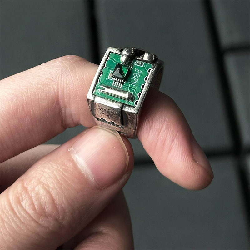 Tech Inspired PCB Pattern Ring - огляд і ціна Tech Accessories Industry