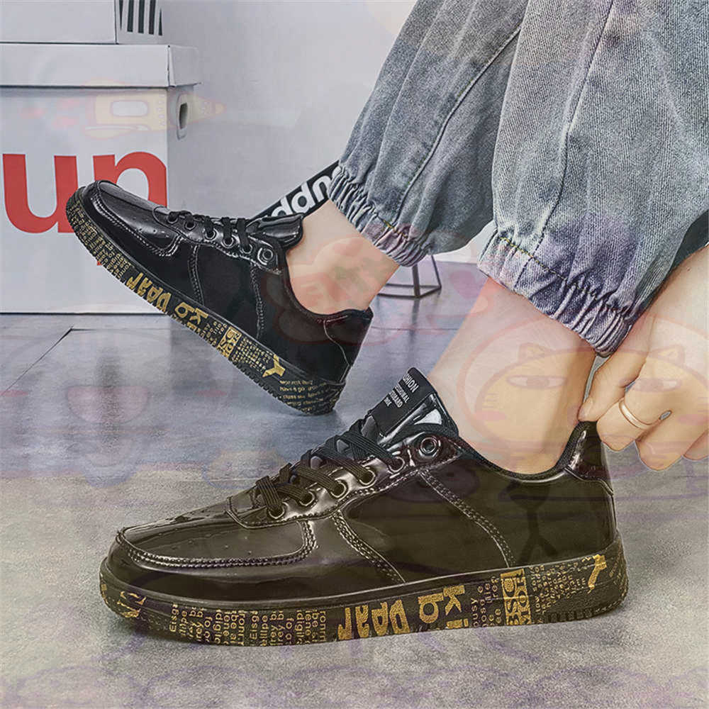 Round Foot Size 45 Sneakers Wh - огляд і ціна Tech Accessories For College